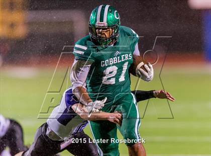 Thumbnail 2 in Cuero vs. Navarro (UIL 4A Regional Playoffs) photogallery.