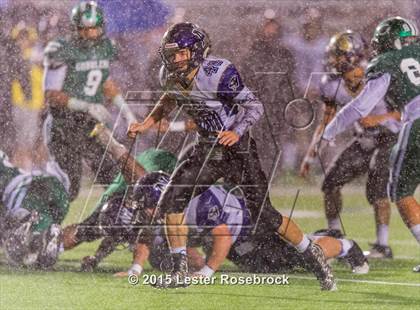 Thumbnail 1 in Cuero vs. Navarro (UIL 4A Regional Playoffs) photogallery.