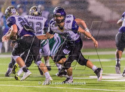 Thumbnail 2 in Cuero vs. Navarro (UIL 4A Regional Playoffs) photogallery.