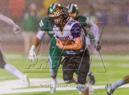 Thumbnail 2 in Cuero vs. Navarro (UIL 4A Regional Playoffs) photogallery.