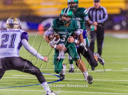 Thumbnail 1 in Cuero vs. Navarro (UIL 4A Regional Playoffs) photogallery.