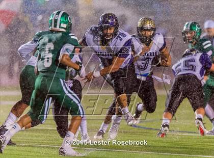 Thumbnail 1 in Cuero vs. Navarro (UIL 4A Regional Playoffs) photogallery.