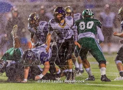 Thumbnail 2 in Cuero vs. Navarro (UIL 4A Regional Playoffs) photogallery.