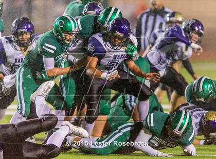 Thumbnail 3 in Cuero vs. Navarro (UIL 4A Regional Playoffs) photogallery.