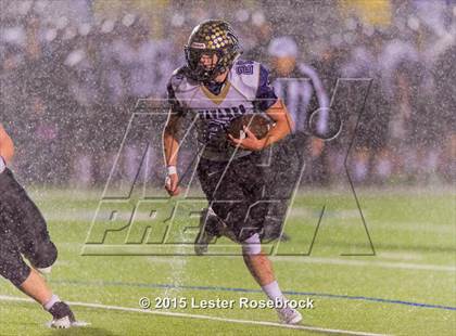 Thumbnail 1 in Cuero vs. Navarro (UIL 4A Regional Playoffs) photogallery.