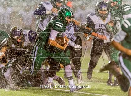 Thumbnail 1 in Cuero vs. Navarro (UIL 4A Regional Playoffs) photogallery.