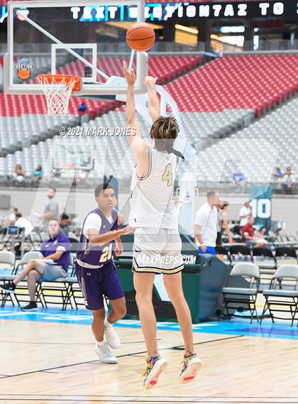 Thumbnail 1 in Sunrise Mountain vs. Rancho Solano - Section 7 Basketball Tournament photogallery.