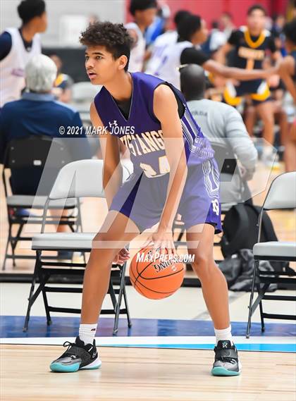 Thumbnail 1 in Sunrise Mountain vs. Rancho Solano - Section 7 Basketball Tournament photogallery.