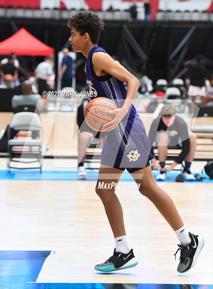 Thumbnail 1 in Sunrise Mountain vs. Rancho Solano - Section 7 Basketball Tournament photogallery.