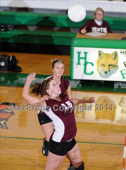 Thumbnail 2 in Benton vs Columbia (IHSA Class 2A Sectional Final) photogallery.