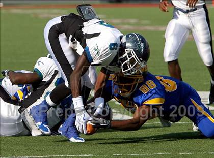 Thumbnail 1 in Winton Woods vs. Archbishop Moeller (Skyline Crosstown Showdown) photogallery.