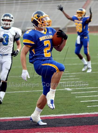 Thumbnail 3 in Winton Woods vs. Archbishop Moeller (Skyline Crosstown Showdown) photogallery.