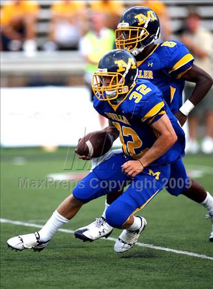 Thumbnail 3 in Winton Woods vs. Archbishop Moeller (Skyline Crosstown Showdown) photogallery.
