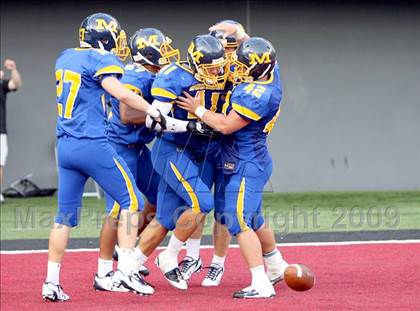 Thumbnail 2 in Winton Woods vs. Archbishop Moeller (Skyline Crosstown Showdown) photogallery.