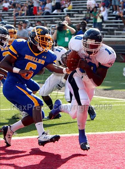 Thumbnail 1 in Winton Woods vs. Archbishop Moeller (Skyline Crosstown Showdown) photogallery.