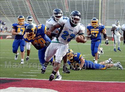 Thumbnail 1 in Winton Woods vs. Archbishop Moeller (Skyline Crosstown Showdown) photogallery.