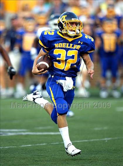 Thumbnail 2 in Winton Woods vs. Archbishop Moeller (Skyline Crosstown Showdown) photogallery.
