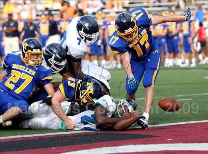 Thumbnail 1 in Winton Woods vs. Archbishop Moeller (Skyline Crosstown Showdown) photogallery.