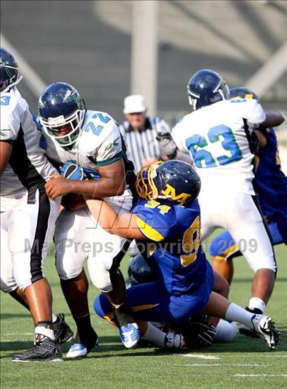 Thumbnail 3 in Winton Woods vs. Archbishop Moeller (Skyline Crosstown Showdown) photogallery.