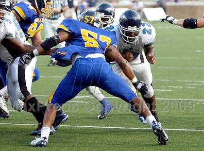 Thumbnail 2 in Winton Woods vs. Archbishop Moeller (Skyline Crosstown Showdown) photogallery.