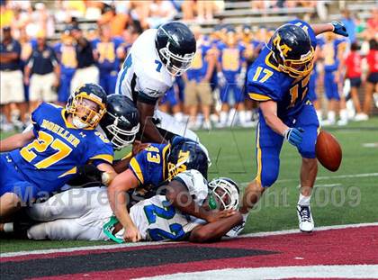 Thumbnail 2 in Winton Woods vs. Archbishop Moeller (Skyline Crosstown Showdown) photogallery.