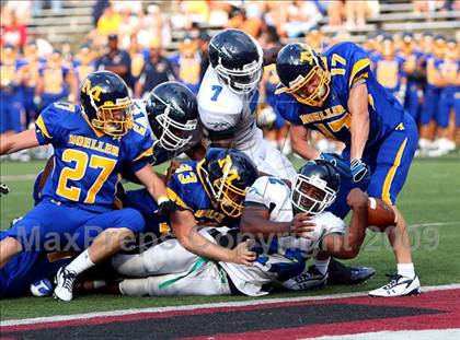 Thumbnail 3 in Winton Woods vs. Archbishop Moeller (Skyline Crosstown Showdown) photogallery.