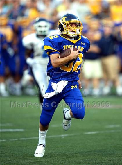 Thumbnail 3 in Winton Woods vs. Archbishop Moeller (Skyline Crosstown Showdown) photogallery.