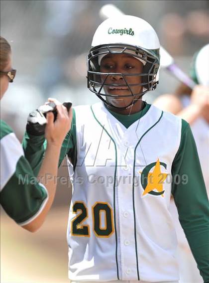 Thumbnail 2 in Cajon vs. Fullerton (Michelle Carew Classic) photogallery.