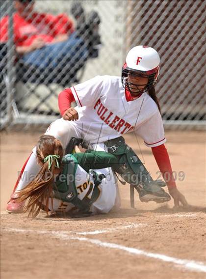 Thumbnail 2 in Cajon vs. Fullerton (Michelle Carew Classic) photogallery.