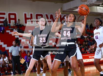 Thumbnail 2 in Lynwood vs. Harvard-Westlake (Battle at the Beach) photogallery.