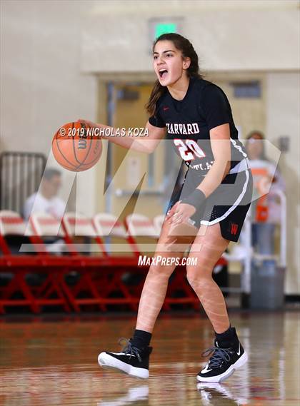 Thumbnail 3 in Lynwood vs. Harvard-Westlake (Battle at the Beach) photogallery.