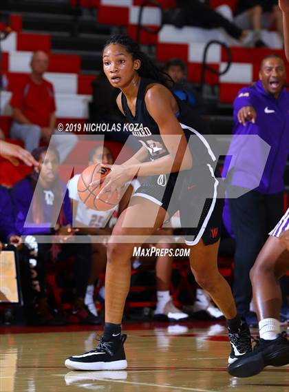 Thumbnail 3 in Lynwood vs. Harvard-Westlake (Battle at the Beach) photogallery.