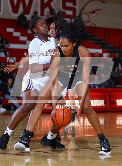 Thumbnail 1 in Lynwood vs. Harvard-Westlake (Battle at the Beach) photogallery.