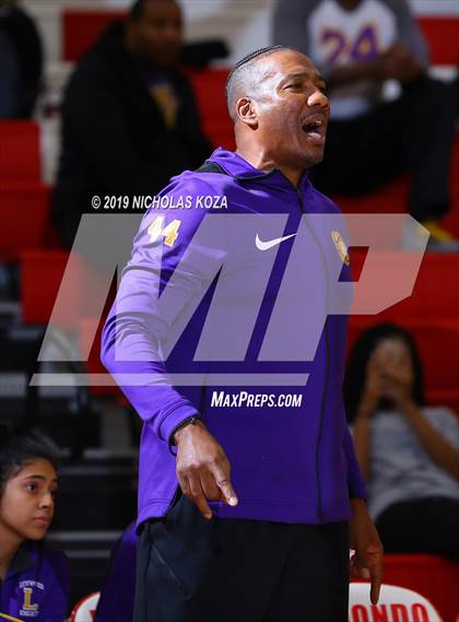 Thumbnail 1 in Lynwood vs. Harvard-Westlake (Battle at the Beach) photogallery.