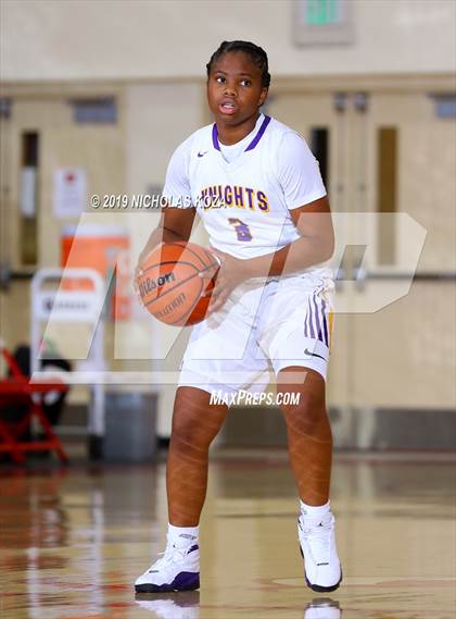 Thumbnail 2 in Lynwood vs. Harvard-Westlake (Battle at the Beach) photogallery.