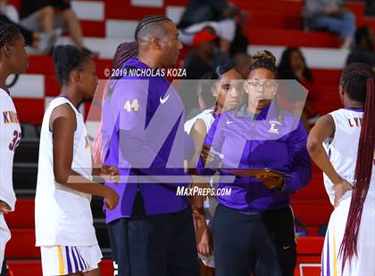 Thumbnail 3 in Lynwood vs. Harvard-Westlake (Battle at the Beach) photogallery.
