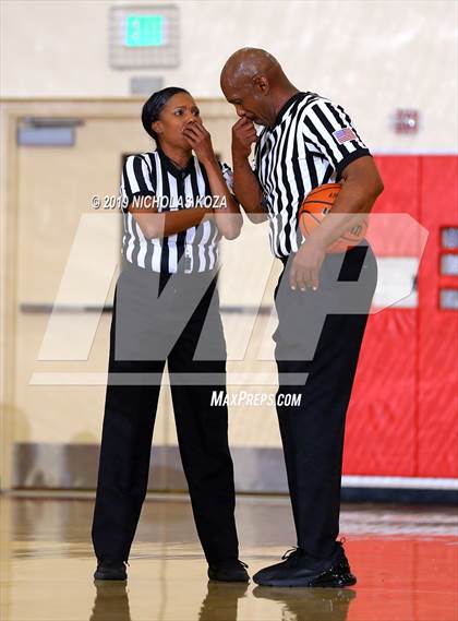 Thumbnail 1 in Lynwood vs. Harvard-Westlake (Battle at the Beach) photogallery.