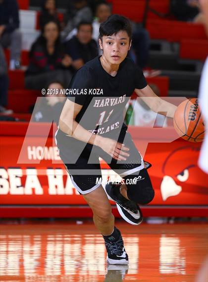 Thumbnail 2 in Lynwood vs. Harvard-Westlake (Battle at the Beach) photogallery.