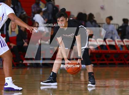 Thumbnail 1 in Lynwood vs. Harvard-Westlake (Battle at the Beach) photogallery.