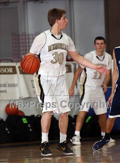 Thumbnail 3 in Sam Rayburn vs. Pasadena Memorial (McDonald's Texas Invitational) photogallery.