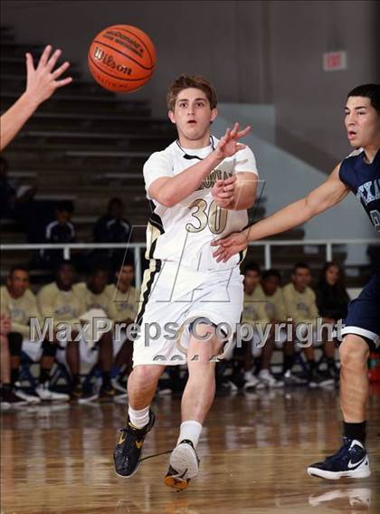 Thumbnail 2 in Sam Rayburn vs. Pasadena Memorial (McDonald's Texas Invitational) photogallery.