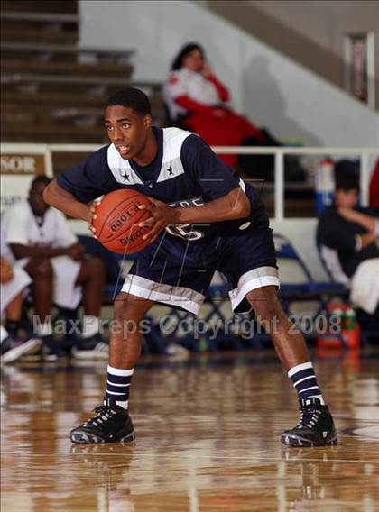 Thumbnail 2 in Smithson Valley vs. Dawson (McDonald's Texas Invitational) photogallery.