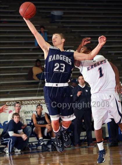Thumbnail 3 in Smithson Valley vs. Dawson (McDonald's Texas Invitational) photogallery.