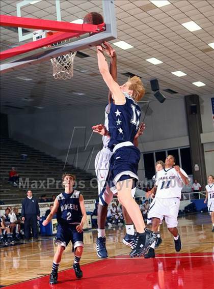 Thumbnail 1 in Smithson Valley vs. Dawson (McDonald's Texas Invitational) photogallery.