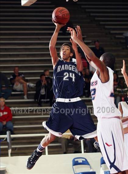 Thumbnail 3 in Smithson Valley vs. Dawson (McDonald's Texas Invitational) photogallery.