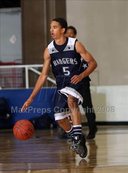 Thumbnail 3 in Smithson Valley vs. Dawson (McDonald's Texas Invitational) photogallery.