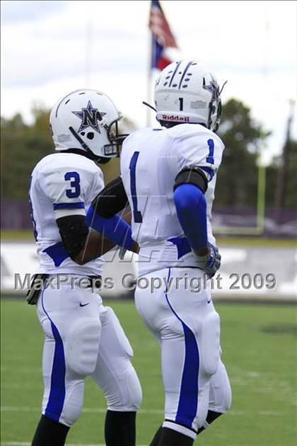 Thumbnail 1 in Navasota vs. Gilmer (Texas 3A Region 3 D1 Playoffs)  photogallery.