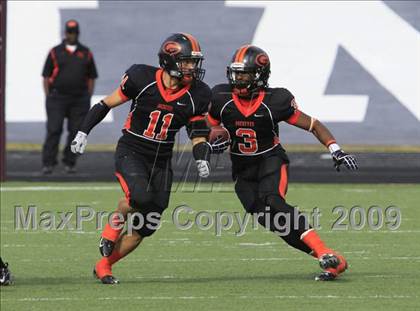 Thumbnail 2 in Navasota vs. Gilmer (Texas 3A Region 3 D1 Playoffs)  photogallery.