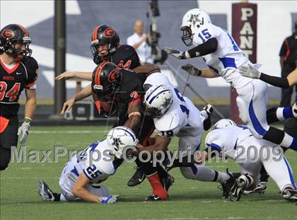 Thumbnail 3 in Navasota vs. Gilmer (Texas 3A Region 3 D1 Playoffs)  photogallery.