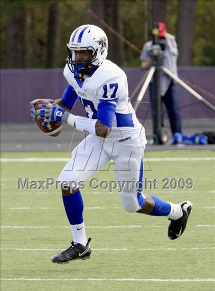 Thumbnail 1 in Navasota vs. Gilmer (Texas 3A Region 3 D1 Playoffs)  photogallery.